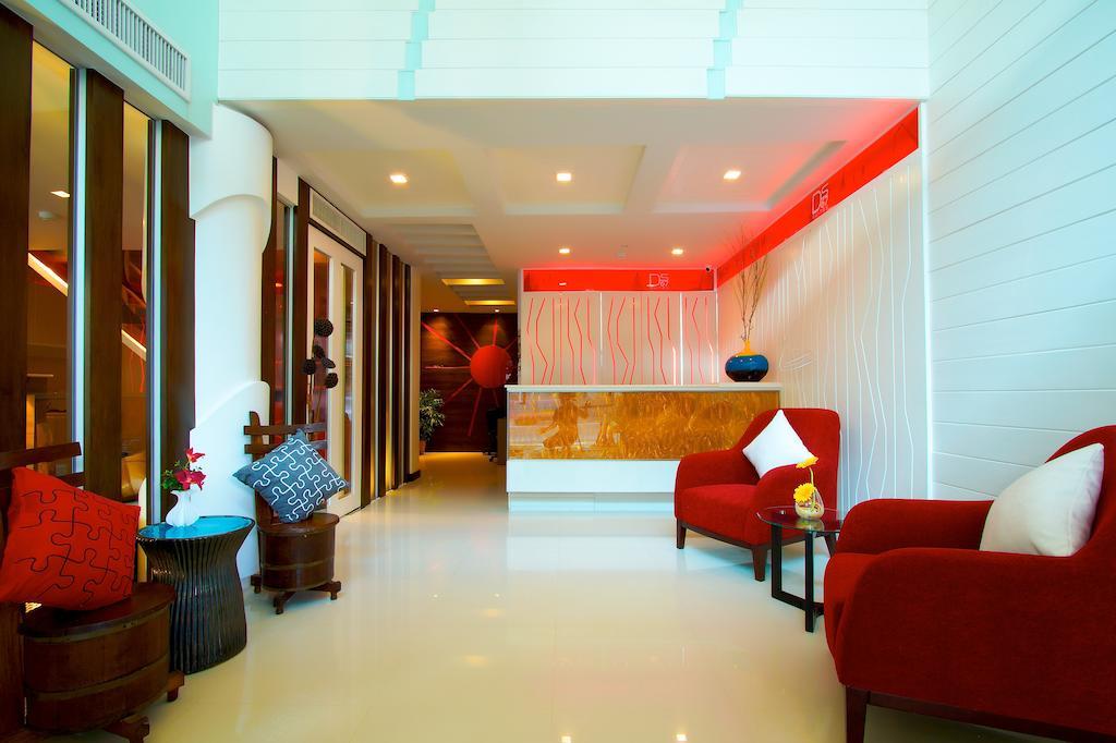 Ds67 Suites Bangkok Exterior photo